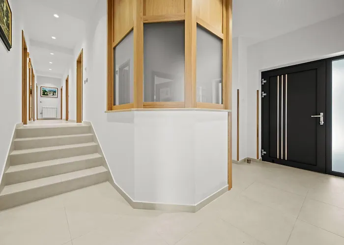 빌라 Charming Monte Uliveto With Private Pool In 풀라