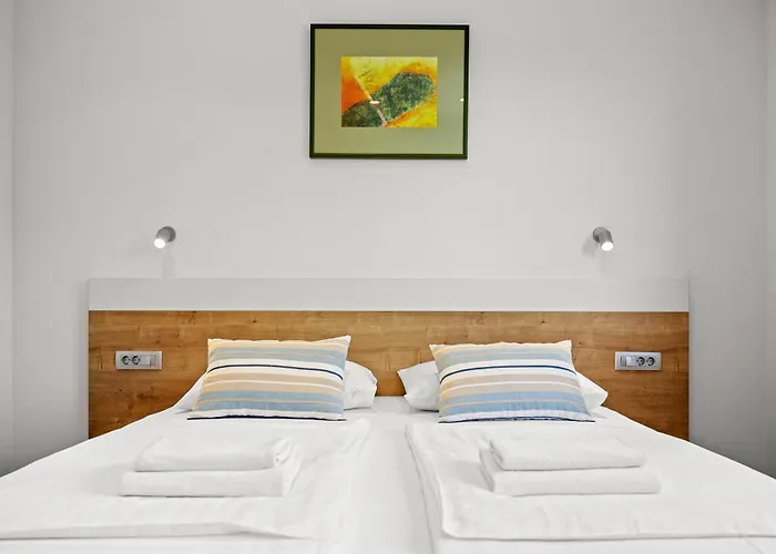 Charming Monte Uliveto With Private Pool In * 풀라