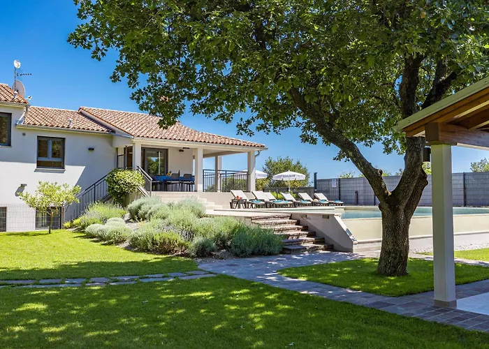 Charming Monte Uliveto With Private Pool In 빌라 *