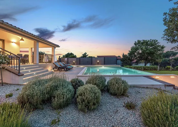 Charming Monte Uliveto With Private Pool In 빌라