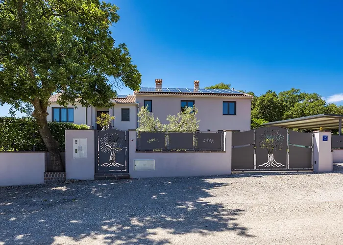 Charming Monte Uliveto With Private Pool In 빌라 풀라