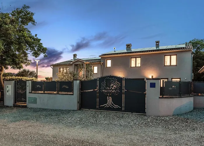 Charming Monte Uliveto With Private Pool In * 풀라