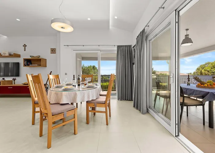 빌라 Charming Monte Uliveto With Private Pool In 풀라