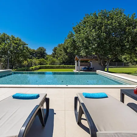 וילה Charming Monte Uliveto With Private Pool In פולה