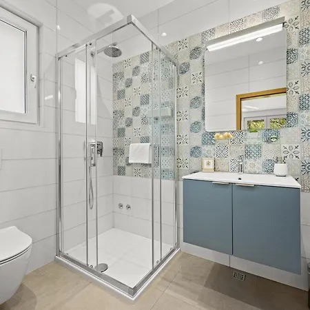 וילה Charming Monte Uliveto With Private Pool In פולה