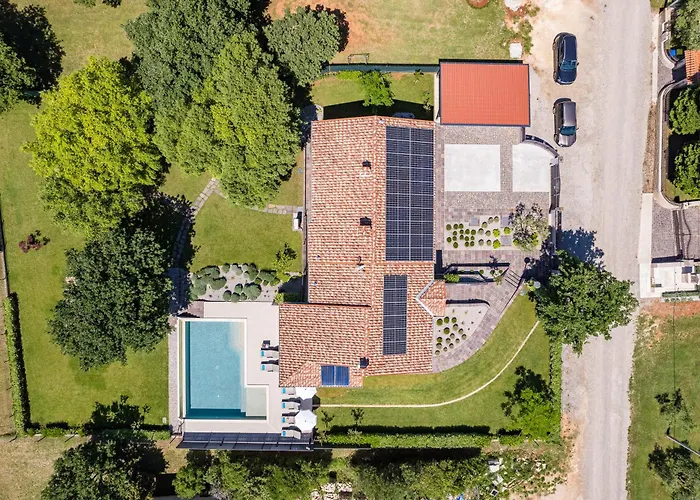 Vila Charming Monte Uliveto With Private Pool In *