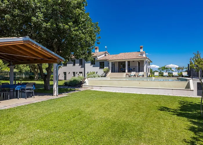 Charming Monte Uliveto With Private Pool In Vila *