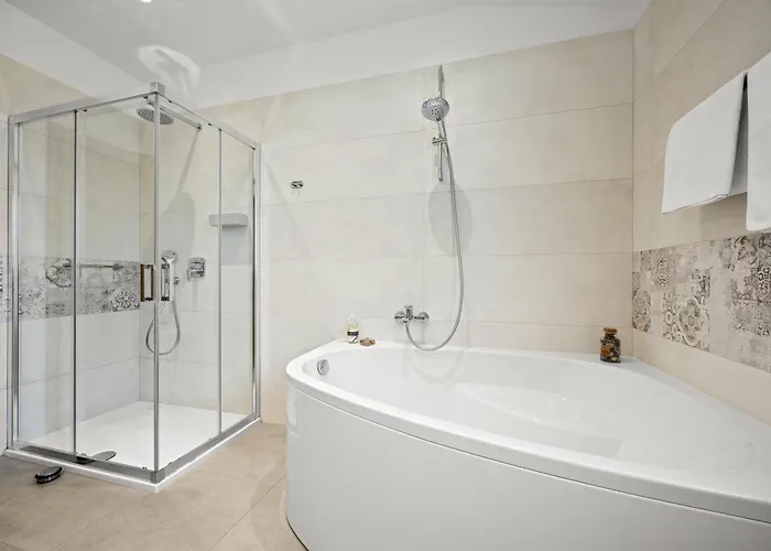 Vila Charming Monte Uliveto With Private Pool In *