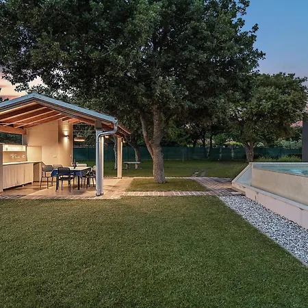 Charming Monte Uliveto With Private Pool In Vila *