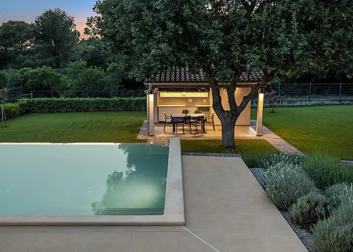 Charming Monte Uliveto With Private Pool In Villa *