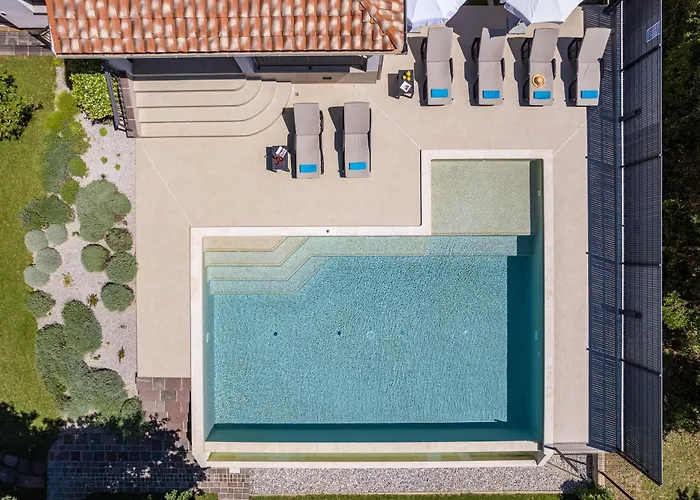 Villa Charming Monte Uliveto With Private Pool In